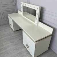 Гримерный столик из крашенного МДФ