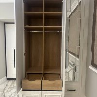 Сложный шкаф в американском стиле